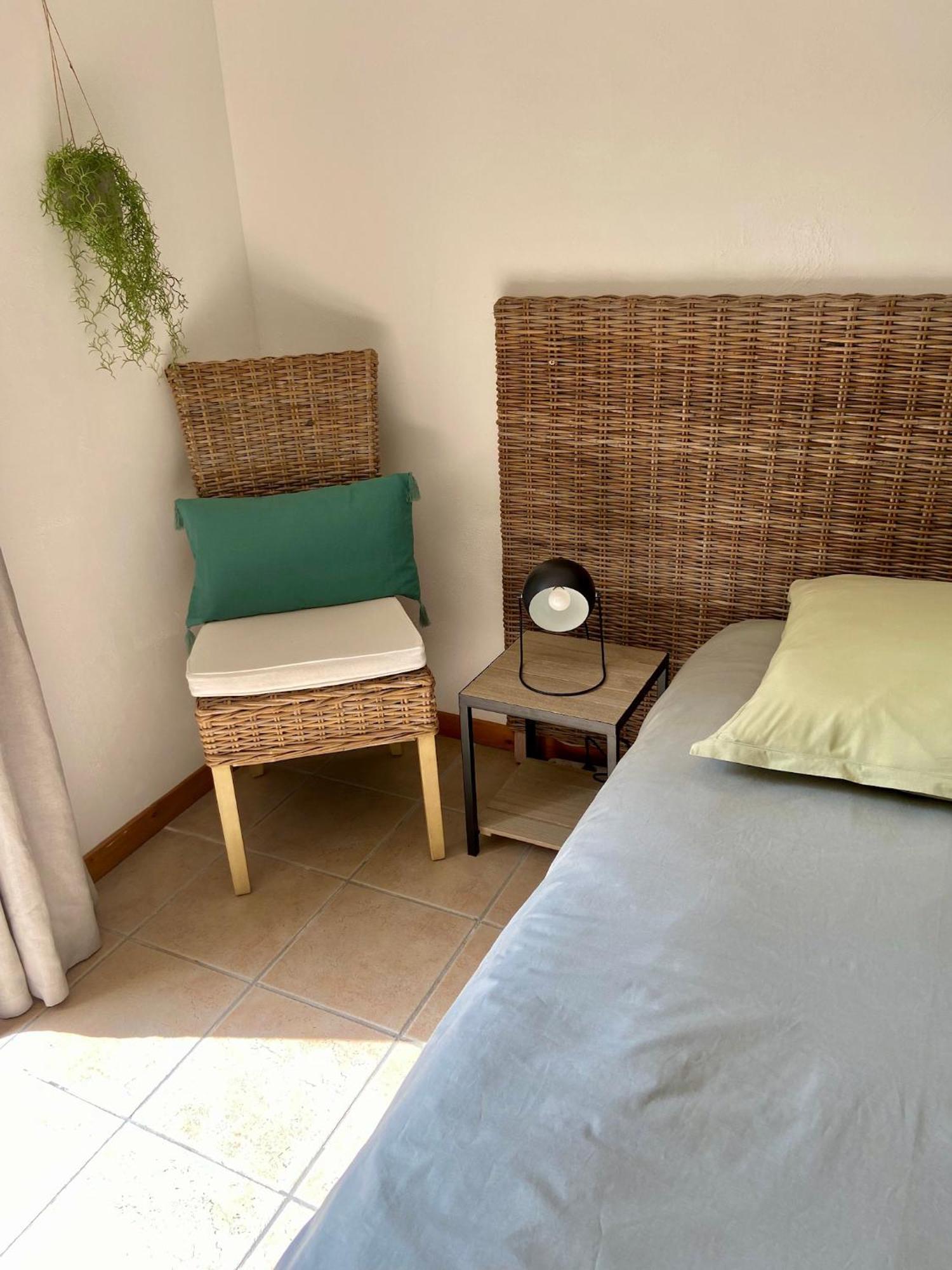 Hotel Pierres-Blanches Venasque Zimmer foto